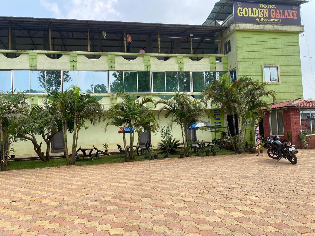 Hotel Golden Galaxy And Restaurant Mahābaleshwar Buitenkant foto